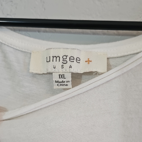 Umgee White Peplum Blouse with 3/4 Balloon Sleeves Womens Size 1X - Picture 3 of 8